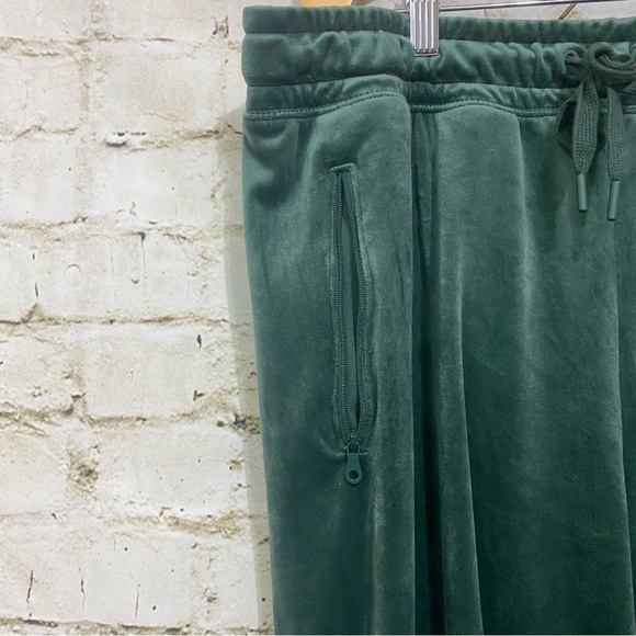 Offline Aerie Velvet Stretch Waist Zipper Pockets Jogger Sweatpants - Picture 2 of 6